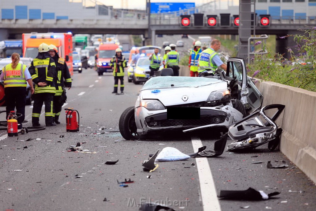 Schwerer VU A 3 Rich Oberhausen Hoehe AS Koeln Muelheim P09.jpg